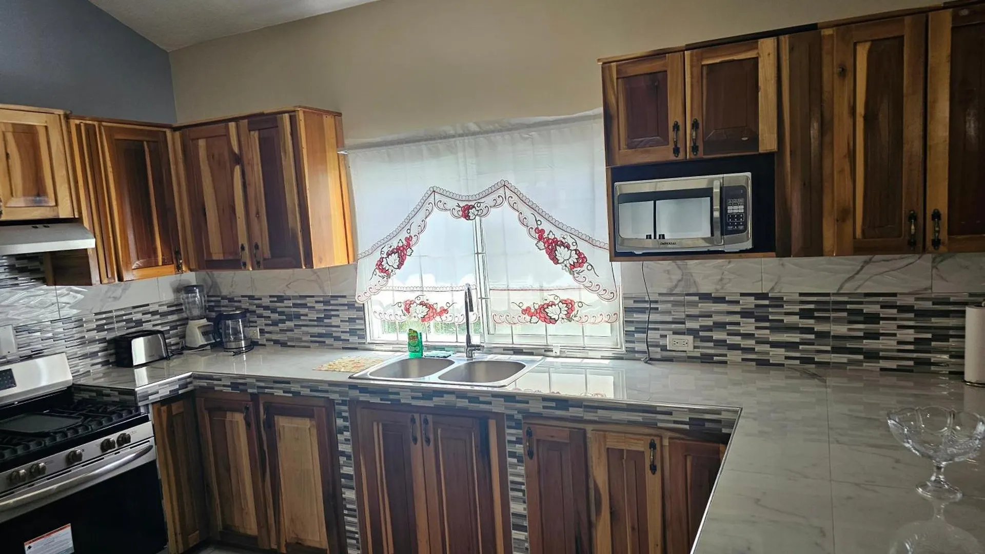 Mi Casa Comfort Estate Portmore Holiday home